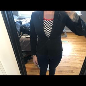Black blazer Size 2P